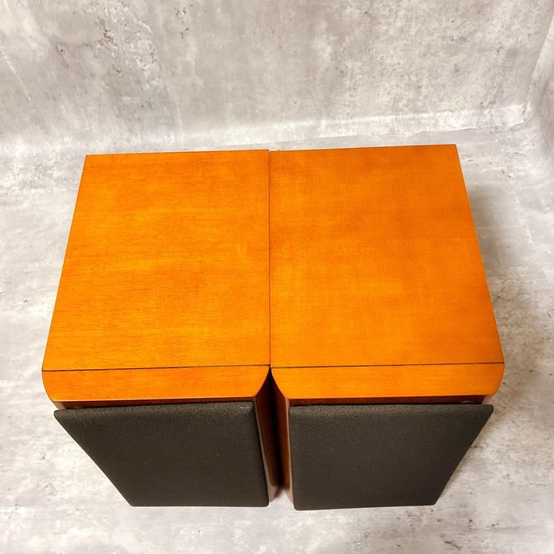 Excellent condition ONKYO speakers D-102EX, matching serial numbers
